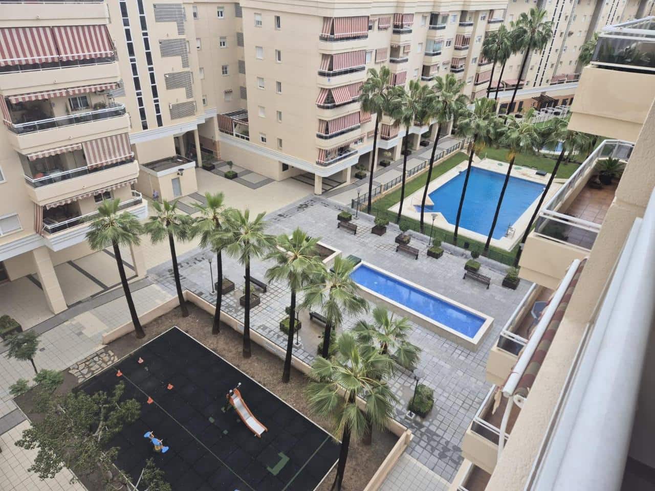 3 quarto Apartamento para arrendar em Malaga cidade - 1 550 € (Ref: 9891225)