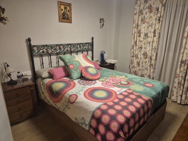 3 quarto Apartamento para arrendar em Hacienda Bizcochero, Málaga cidade - 1 550 € (Ref: 9891225)