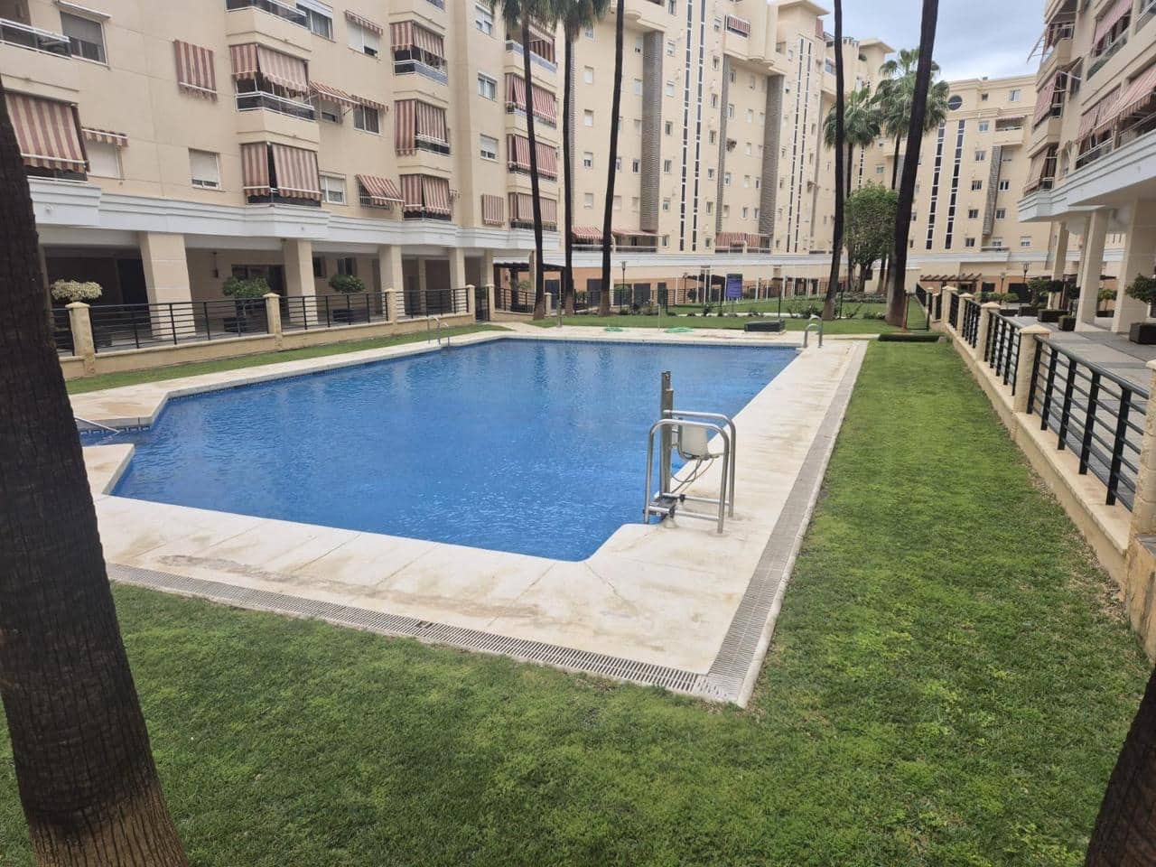 3 quarto Apartamento para arrendar em Malaga cidade - 1 550 € (Ref: 9891225)
