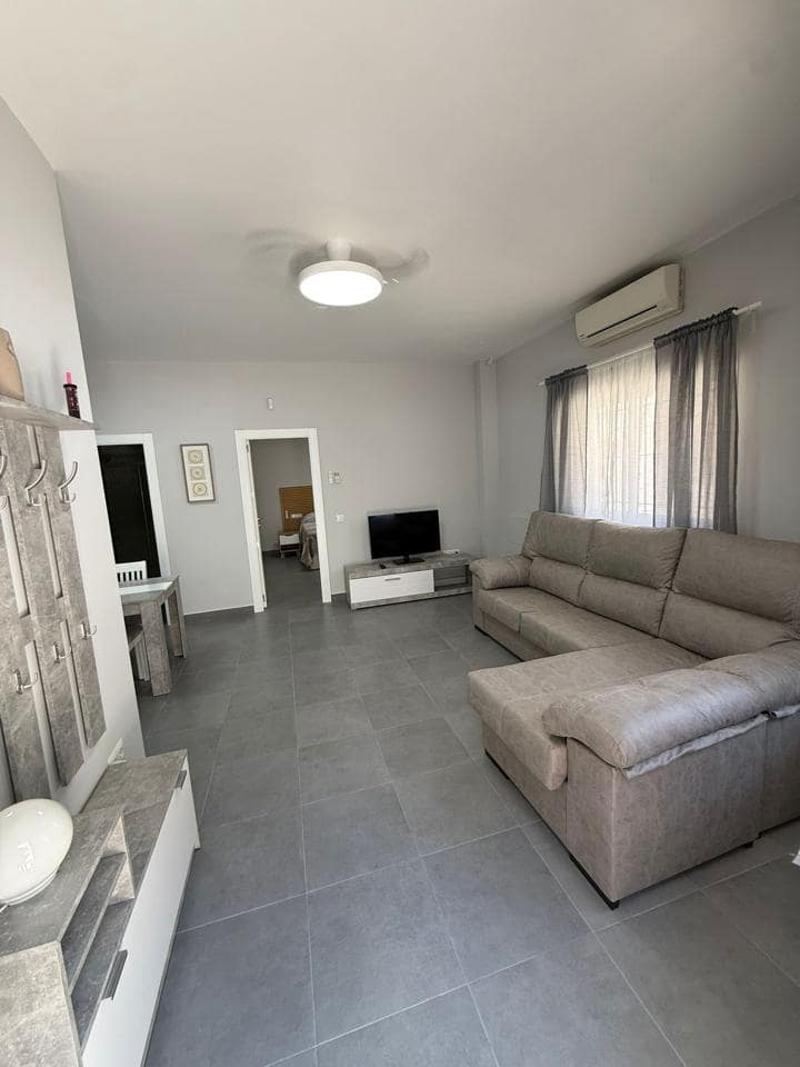 2 quarto Moradia para arrendar em Torremolinos - 1 495 € (Ref: 9891382)