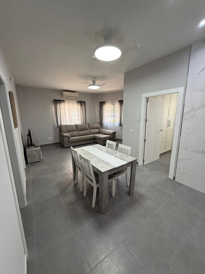 2 quarto Moradia para arrendar em Torremolinos - 1 495 € (Ref: 9891382)