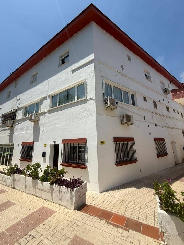 2 quarto Moradia para arrendar em Torremolinos - 1 495 € (Ref: 9891382)