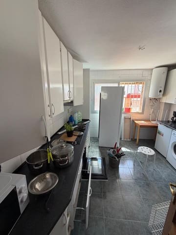 4 soverom Leilighet til leie i Camino de Antequera, Málaga by - € 1 600 (Ref: 9891487)
