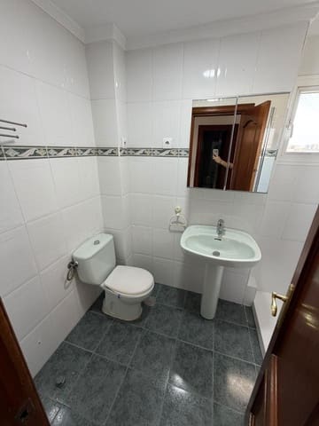 4 soverom Leilighet til leie i Camino de Antequera, Málaga by - € 1 600 (Ref: 9891487)