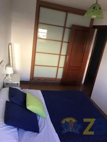 Piso de 4 habitaciones en Hacienda Roldan, Málaga ciudad en alquiler con garaje - 1.800 € (Ref: 9905173)