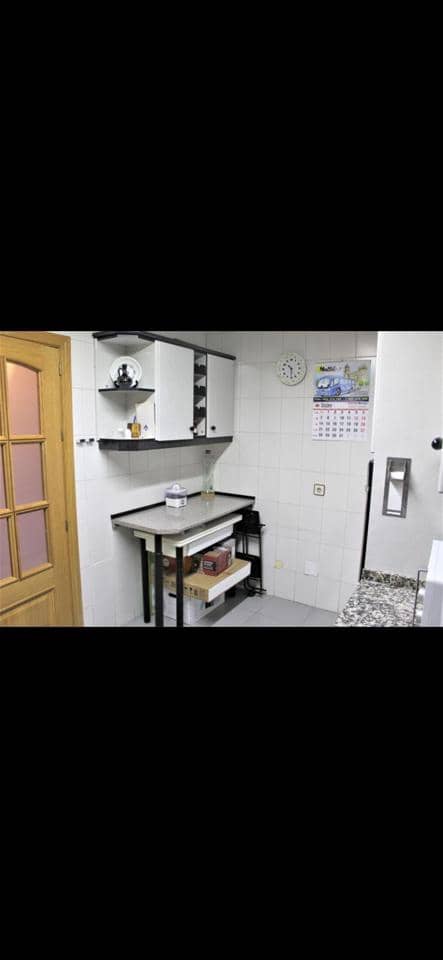4 bedroom Flat for rent in Malaga city - € 2,000 (Ref: 9944711)