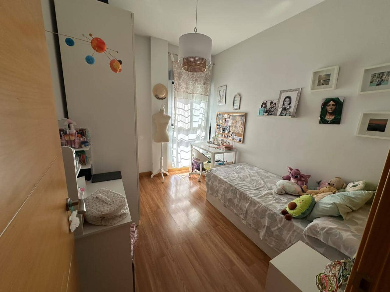 3 soverom Leilighet til leie i Malaga by med garasje - € 1 250 (Ref: 9961183)