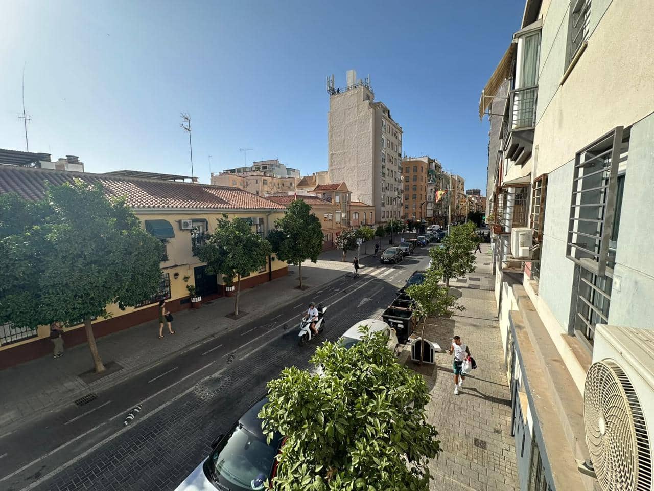 3 soverom Leilighet til leie i Malaga by med garasje - € 1 250 (Ref: 9961183)