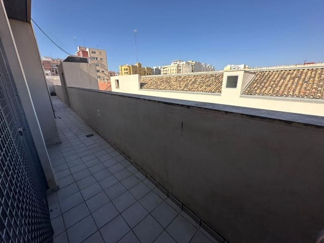 3 soverom Leilighet til leie i La Trinidad, Málaga by med garasje - € 1 250 (Ref: 9961183)