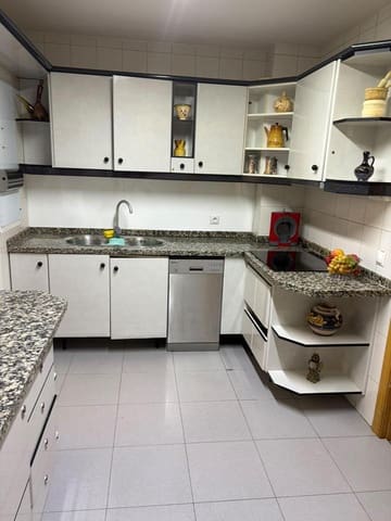 4 soveværelse Lejlighed til leje i Las Morillas, Málaga by - € 2.000 (Ref: 9984235)