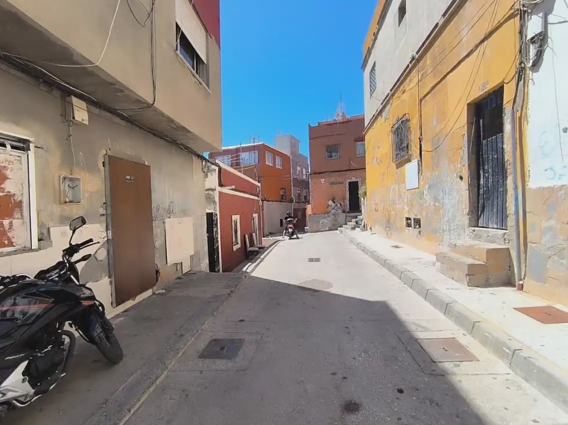 2 sypialnia Apartament na sprzedaż w Algeciras - 28 000 € (Ref: 10074663)