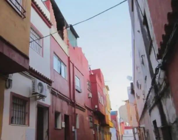 2 soveværelse Rækkehus til salg i Algeciras - € 37.500 (Ref: 9999195)