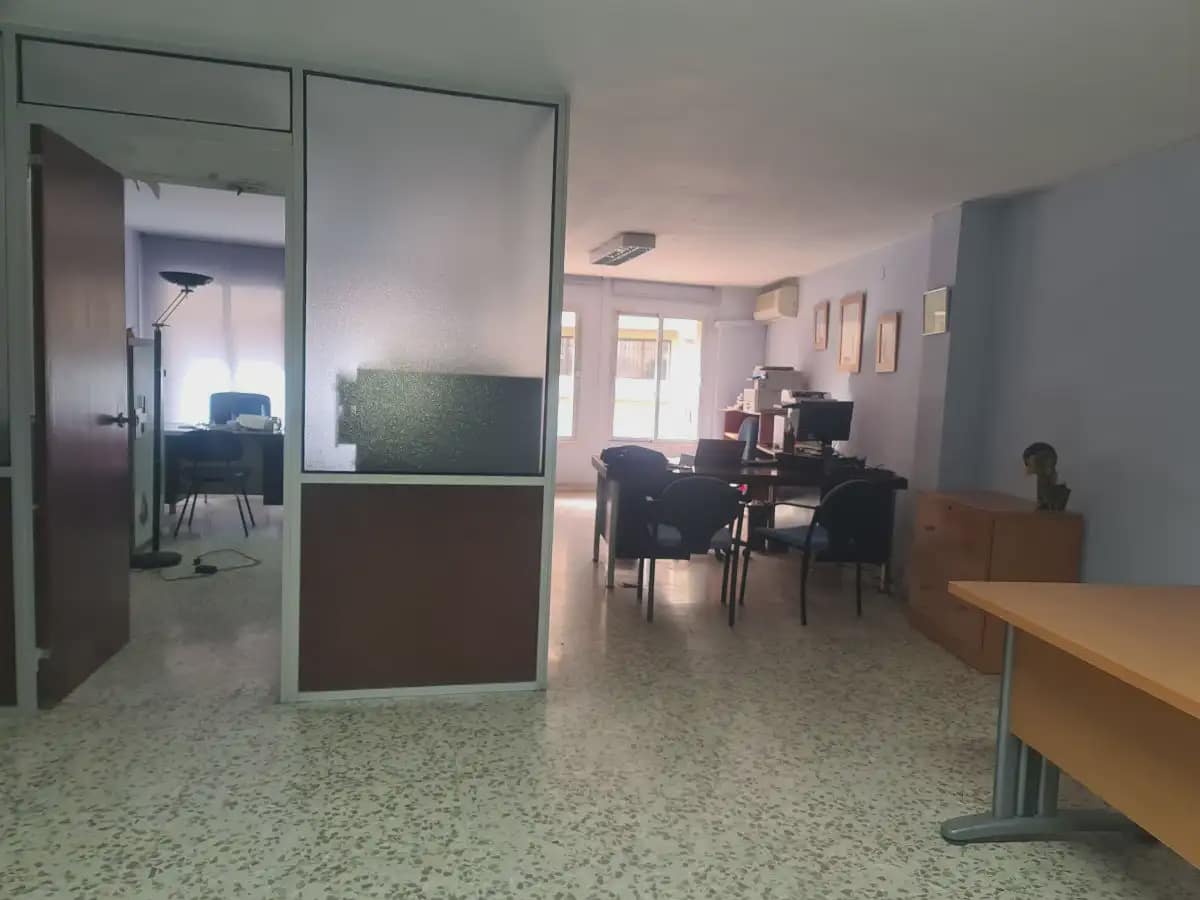 Office for sale in Algeciras - € 38,000 (Ref: 9999196)