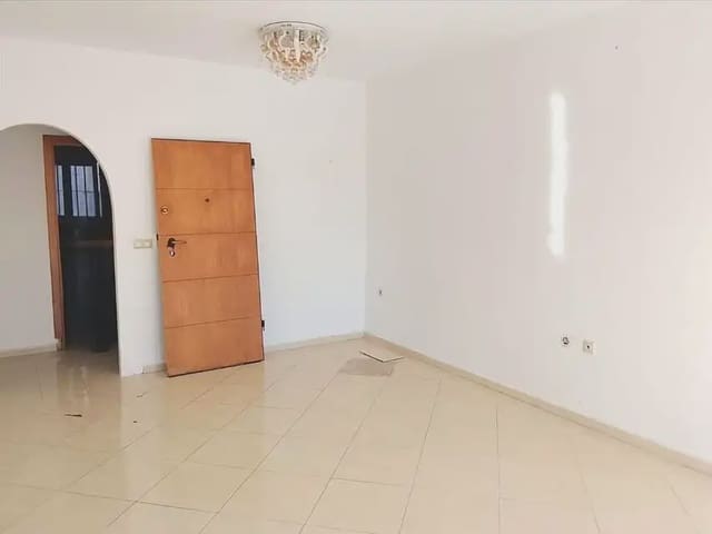 2 bedroom Apartment for sale in El Zabal - Santa Margarita, La Línea de la Concepción - € 207,000 (Ref: 9999200)