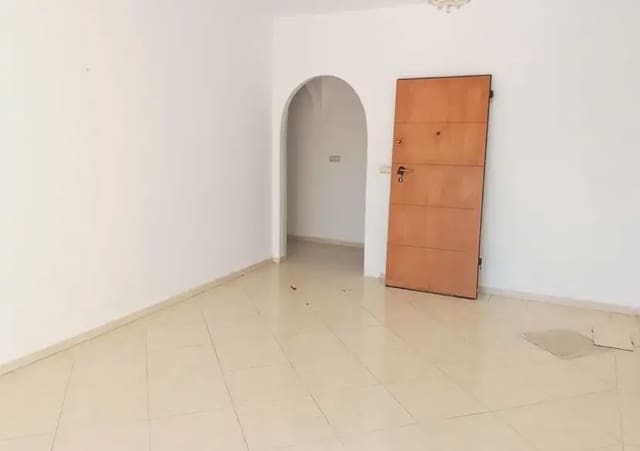 2 bedroom Apartment for sale in El Zabal - Santa Margarita, La Línea de la Concepción - € 207,000 (Ref: 9999200)