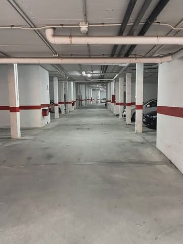 Garaż na sprzedaż w Algeciras - 9 400 € (Ref: 9999202)