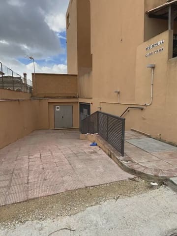 Garaż na sprzedaż w Algeciras - 9 400 € (Ref: 9999202)