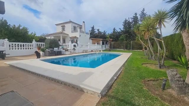 3 soverom Villa til salgs i Chiclana de la Frontera med garasje - € 385 000 (Ref: 9999206)