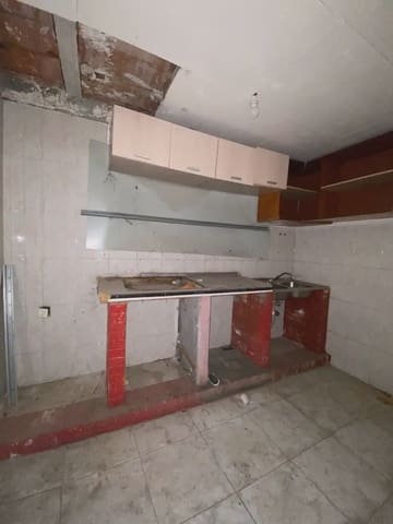2 slaapkamer Appartement te koop in Algeciras - € 37.500 (Ref: 9999209)