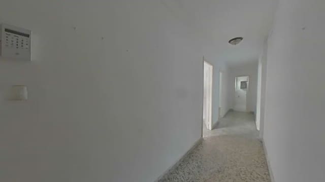 3 quarto Apartamento para venda em Algeciras - 115 000 € (Ref: 9999210)