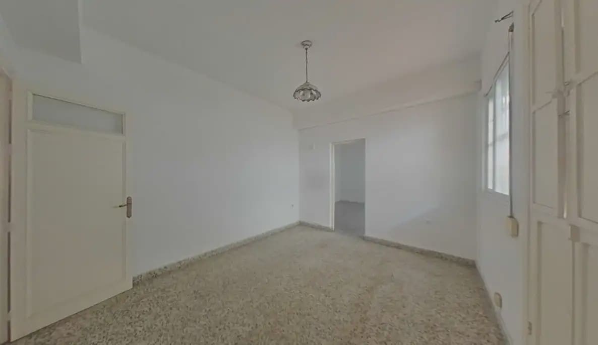 3 soveværelse Lejlighed til salg i Algeciras - € 115.000 (Ref: 9999210)