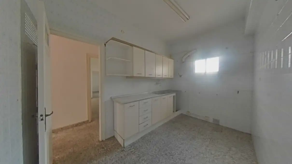 3 soveværelse Lejlighed til salg i Algeciras - € 115.000 (Ref: 9999210)