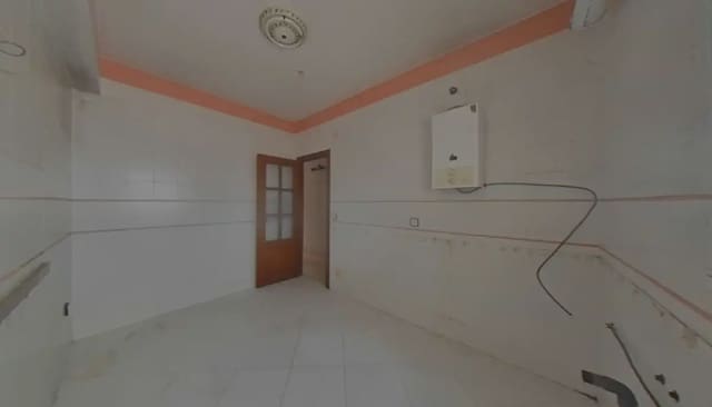 3 makuuhuone Asunto myytävänä paikassa Algeciras - 115 000 € (Ref: 9999211)