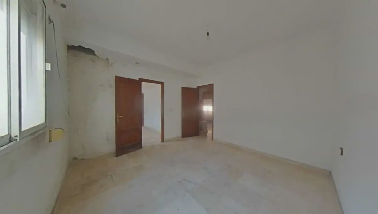 3 soveværelse Lejlighed til salg i Algeciras - € 115.000 (Ref: 9999211)