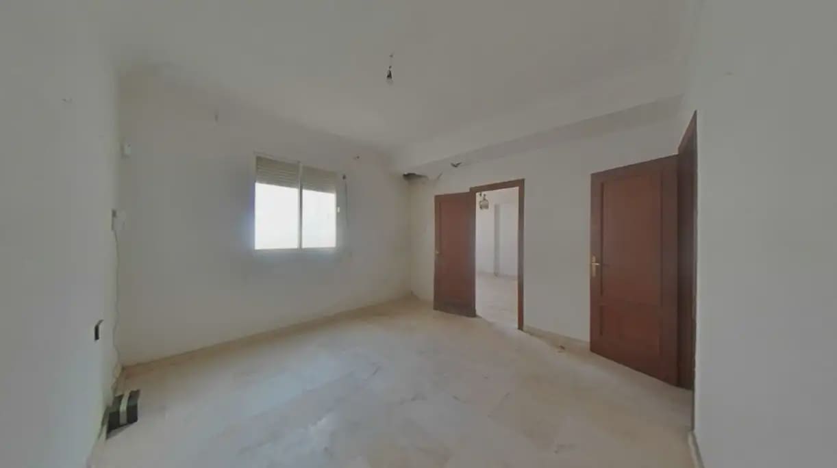 3 soveværelse Lejlighed til salg i Algeciras - € 115.000 (Ref: 9999211)
