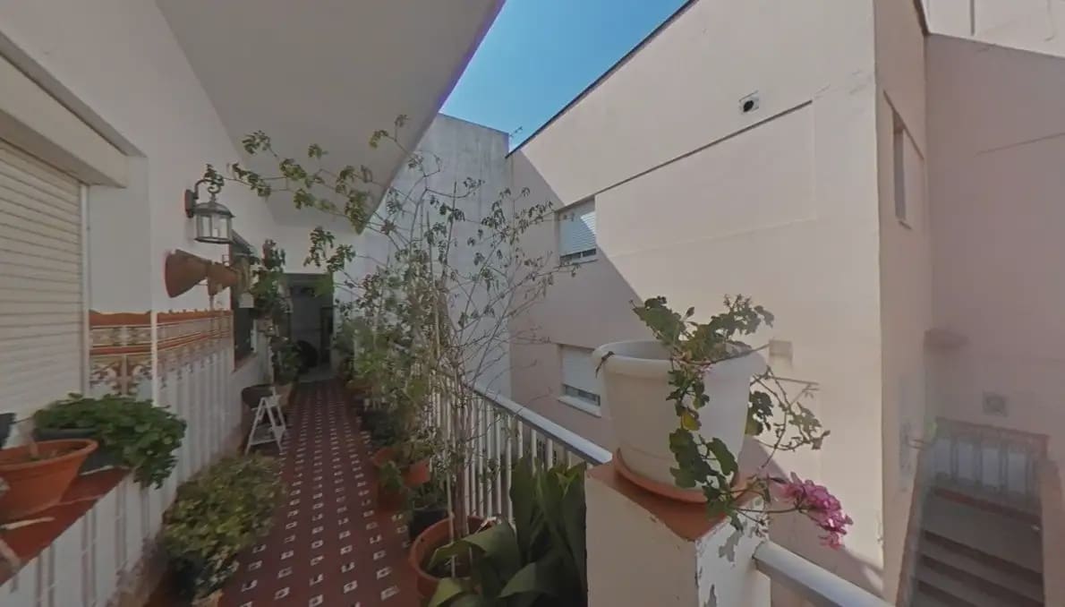 3 soveværelse Lejlighed til salg i Algeciras - € 115.000 (Ref: 9999211)