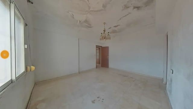 3 makuuhuone Asunto myytävänä paikassa Algeciras - 115 000 € (Ref: 9999211)