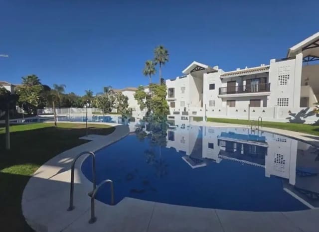 2 Zimmer Reihenhaus zu verkaufen in La Alcaidesa mit Garage - 330.000 € (Ref: 9999212)