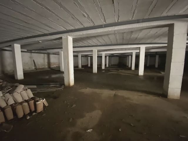 Gewerbe zu verkaufen in El Zabal - Santa Margarita, La Línea de la Concepción - 41.000 € (Ref: 9999213)