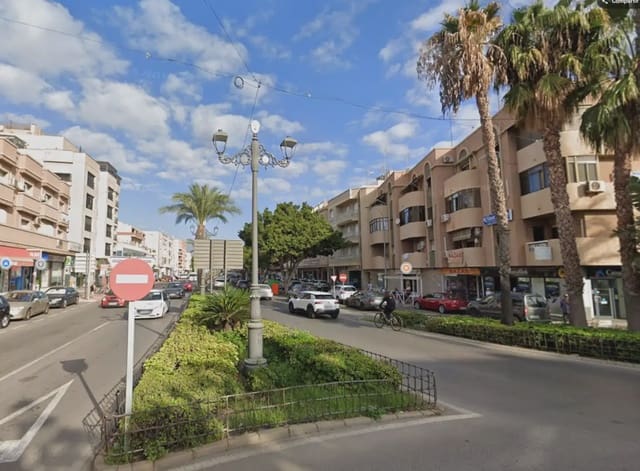 Gewerbe zu verkaufen in Roquetas de Mar - 450.000 € (Ref: 9999218)