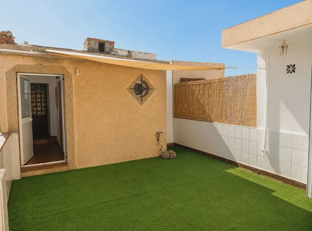 Lägenhet att hyra i Algeciras - 750 € (Ref: 9999220)