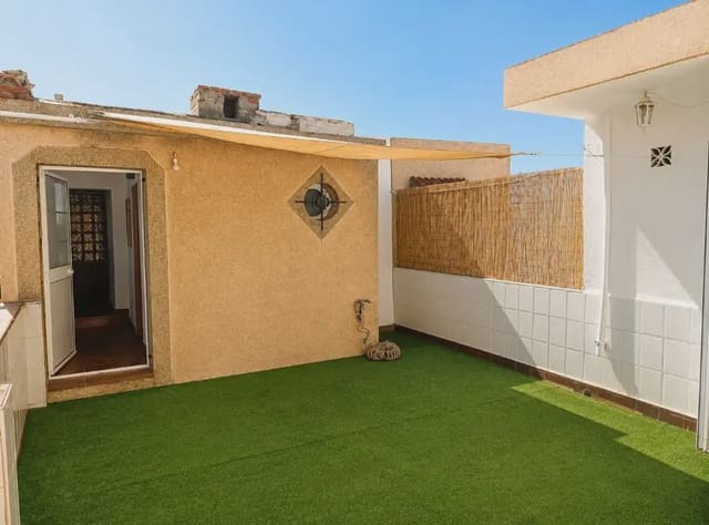Lejlighed til leje i Algeciras - € 750 (Ref: 9999220)