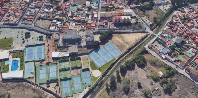 3 soverom Leilighet til salgs i Mondejar - Junquillos, La Línea de la Concepción - € 52 000 (Ref: 9999227)