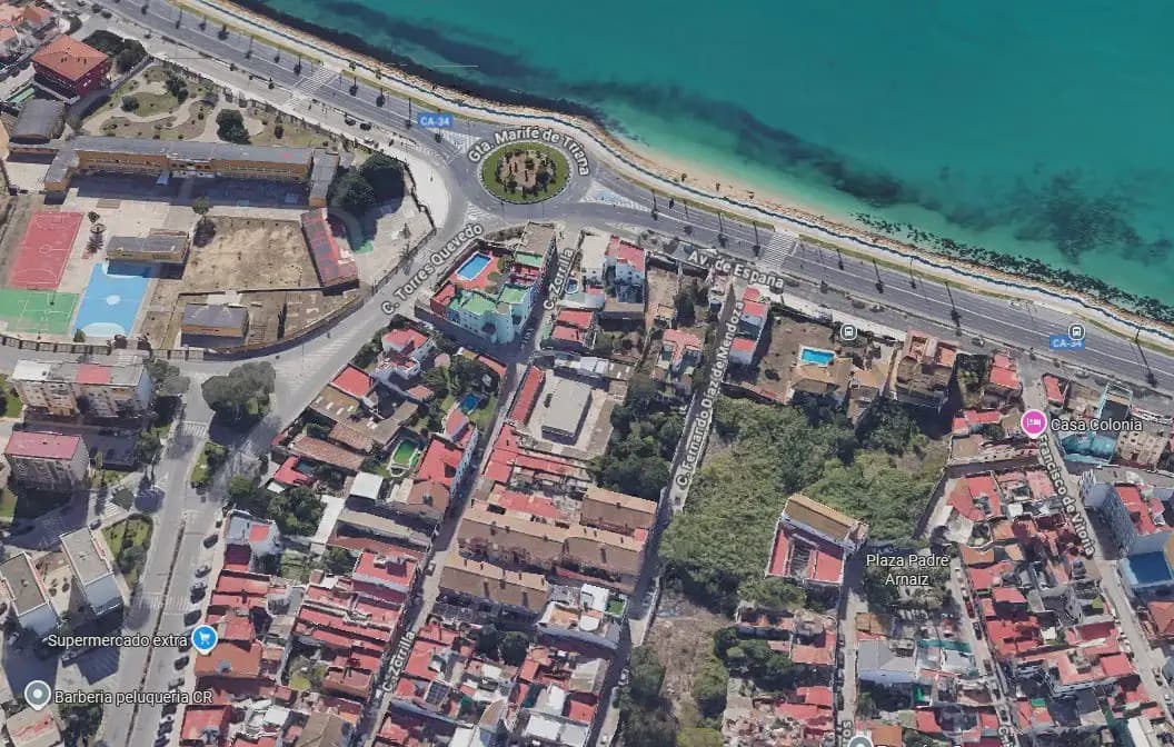 3 camera da letto Casa in vendita in La Linea de la Concepcion con garage - 79.900 € (Rif: 9999228)