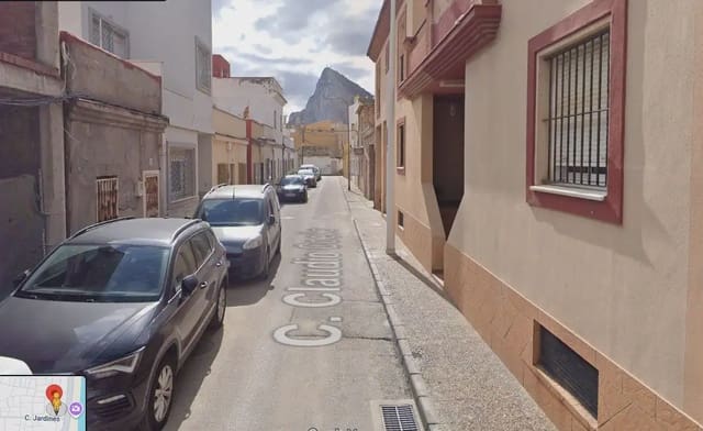 3 camera da letto Casa in vendita in Santa Bárbara - Ciudad Deportiva, La Línea de la Concepción con garage - 106.700 € (Rif: 9999229)