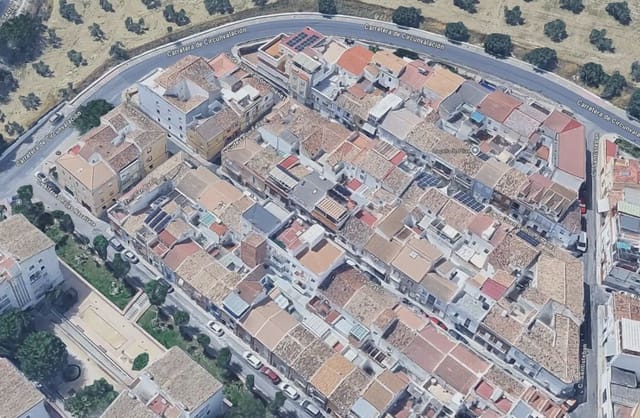 2 bedroom Townhouse for sale in Jaén city - € 90,000 (Ref: 9999232)