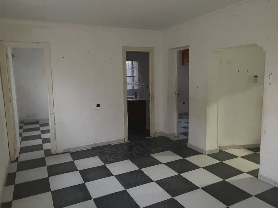 3 slaapkamer Flat te koop in La Linea de la Concepcion - € 95.000 (Ref: 9999240)