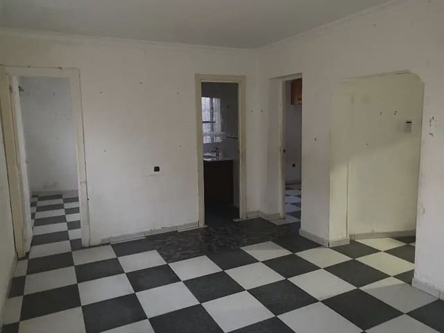 3 soveværelse Lejlighed til salg i San José - San Bernardo, La Línea de la Concepción - € 95.000 (Ref: 9999240)
