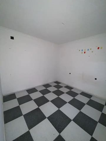 3 soveværelse Lejlighed til salg i San José - San Bernardo, La Línea de la Concepción - € 95.000 (Ref: 9999240)