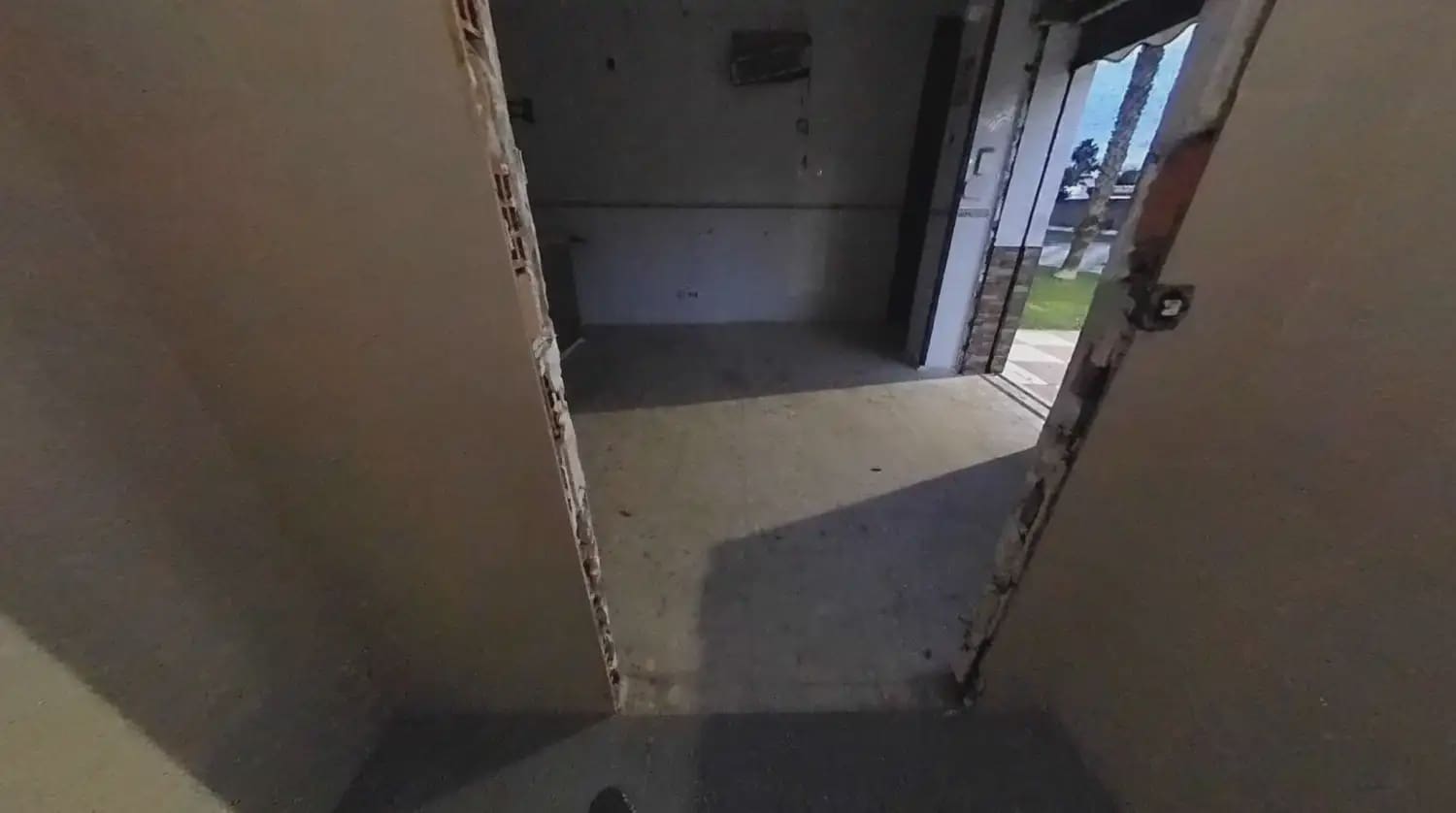 Gewerbe zu verkaufen in La Linea de la Concepcion - 32.000 € (Ref: 9999241)