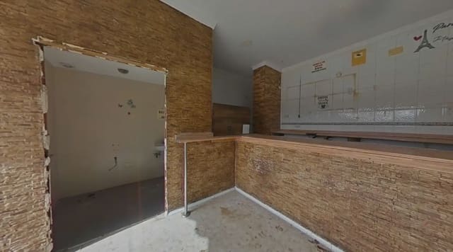 Gewerbe zu verkaufen in La Atunara - Periáñez, La Línea de la Concepción - 32.000 € (Ref: 9999241)