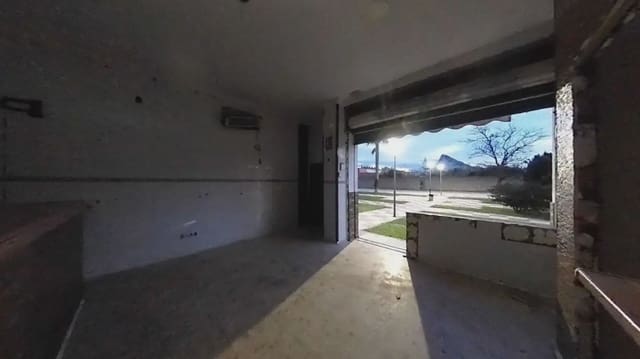 Gewerbe zu verkaufen in La Atunara - Periáñez, La Línea de la Concepción - 32.000 € (Ref: 9999241)