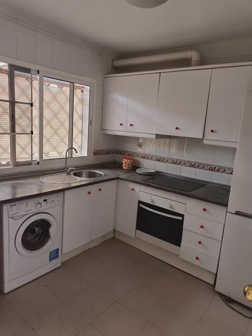 3 quarto Casa em Banda para venda em Algeciras com garagem - 176 000 € (Ref: 9999243)