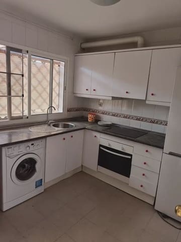 3 quarto Casa em Banda para venda em Algeciras com garagem - 176 000 € (Ref: 9999243)
