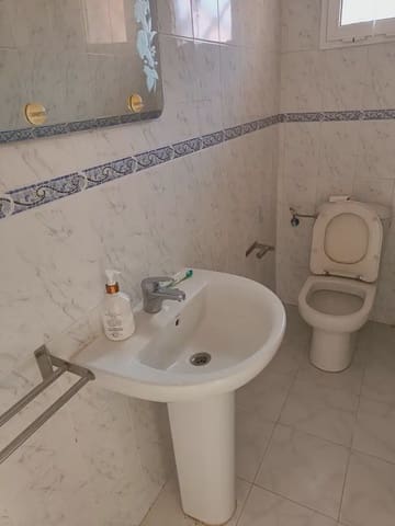 3 quarto Casa em Banda para venda em Algeciras com garagem - 176 000 € (Ref: 9999243)