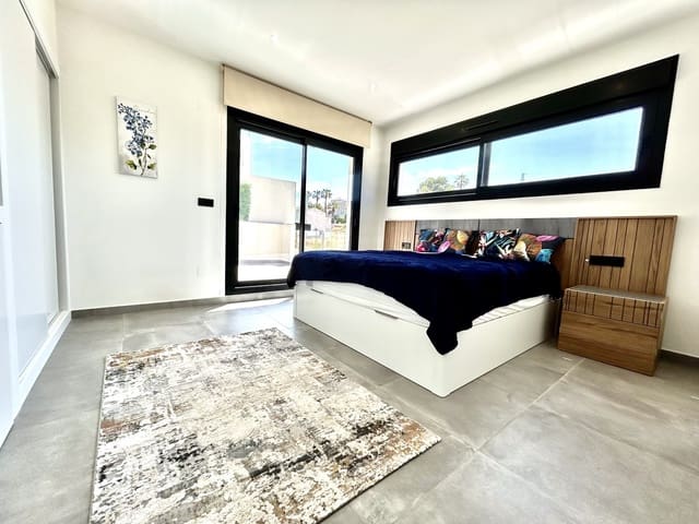 2 soveværelse Semi-Rækkehus til salg i Orihuela med swimmingpool - € 425.000 (Ref: 10042504)